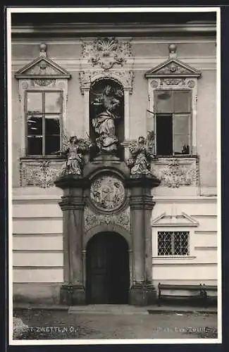 AK Zwettl /N. Ö., Portal am Stiftsgebäude