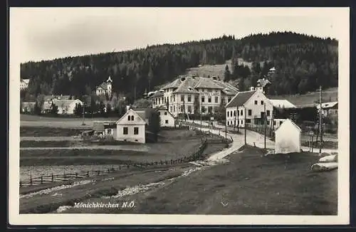 AK Mönichkirchen /N. Ö., Blick zum Hotel Lang