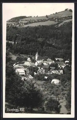 AK Randegg /N.Ö., Totalansicht vom Berg aus