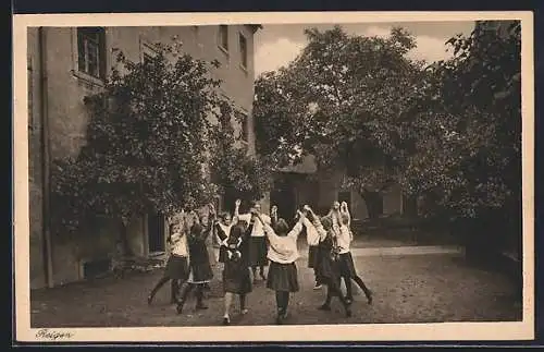 AK Volkach, Institut St. Maria, Reigen