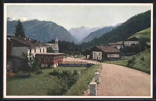 AK Ratschings, Gasteig an der Jaufenstrasse, Ortsansicht mit Kirche