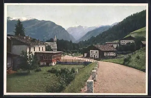AK Ratschings, Gasteig an der Jaufenstrasse, Ortsansicht mit Kirche