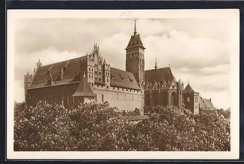 AK Marienburg / Malbork, Südostansicht vom Hochschloss