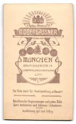 Fotografie M. Obergassner, München, Kaufingerstrasse 14, Porträt eines Herrn mit Bart