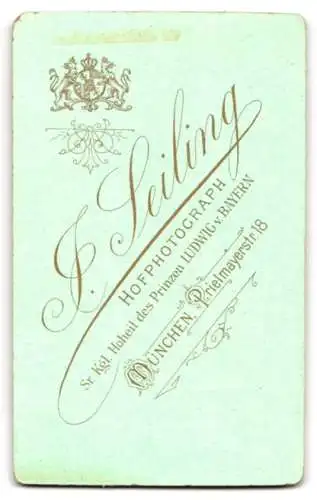 Fotografie F. Seiling, München, Prielmayerstrasse 18, Porträt eines jungen Mannes