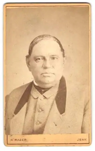 Fotografie H. Mader, Isny, Porträt eines Mannes
