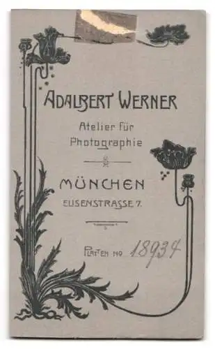 Fotografie Adalbert Werner, München, Elisenstr. 7, Porträt eines jungen Mannes