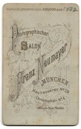Fotografie Franz Neumayer, München, Neuhauserstr. 29, Porträt eines eleganten Paares