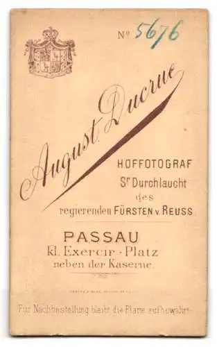 Fotografie August Ducrue, Passau, kl. Exercir-Platz, Porträt einer jungen Frau