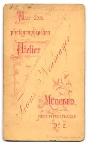 Fotografie Franz Neumayer, München, Neue Pferdestrasse 2, Frau mit hochgestecktem Haar