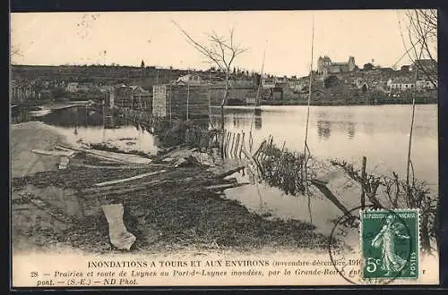 AK Tours, Prairies et route de Luynes au Port-de-Luynes inondées, par la Grande-Boire, das Hochwasser von 1910