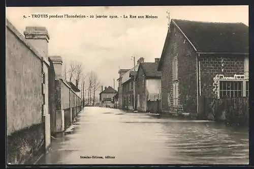 AK Troyes, Inondations 1910, La Rue aux Moines