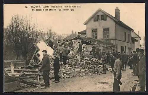 AK Troyes, Après L`inondation, Rue de Gournay, Les restes d`une Maison