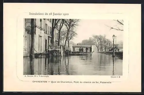 AK Charenton, Inondations 1910, Quai de Charenton, Pont du chemin de fer