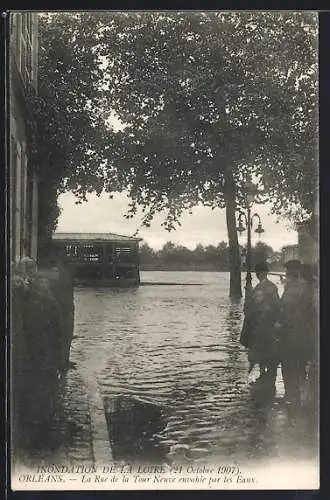 AK Orleans, Inondation de la Loire 1907, La Rue de la Tour