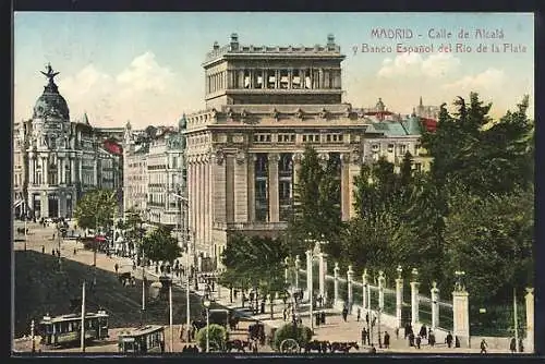 AK Madrid, Calle de Alcalá y Banco Espanol del Rio de la Plata, Strassenbahn