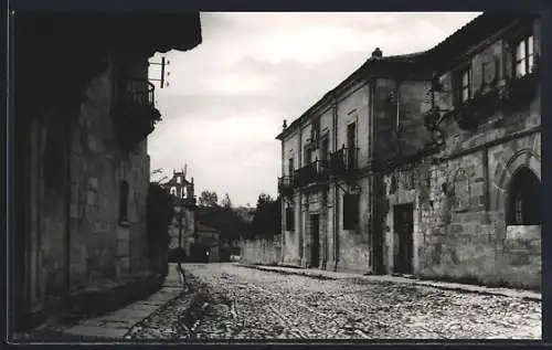 AK Santander, Santillana, Entrada de la Villa
