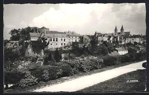 AK Chaumont, Vue sur le Château des Comtes de Champagne