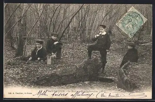 AK Saint-Dizier, La Marne à Bluchefontaine avec des enfants dans la forêt