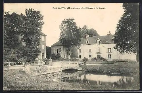 AK Dammartin, Le Château, La Facade