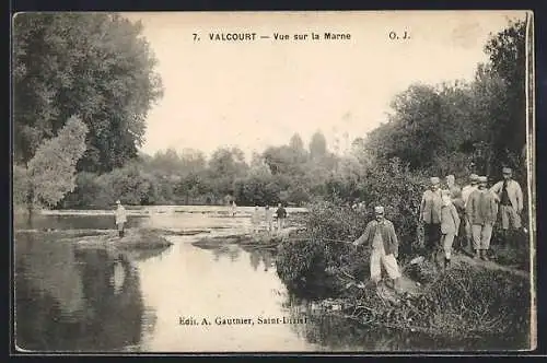 AK Valcourt, Vue sur la Marne