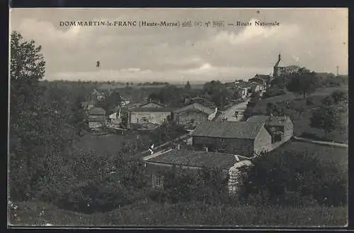 AK Dommartin-le-Franc, Vue sur la Route Nationale et le village en arrière-plan