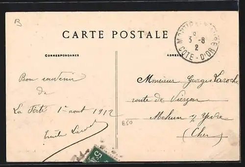 AK Laferté-sur-Aube, La Chaussée et vue sur l`église