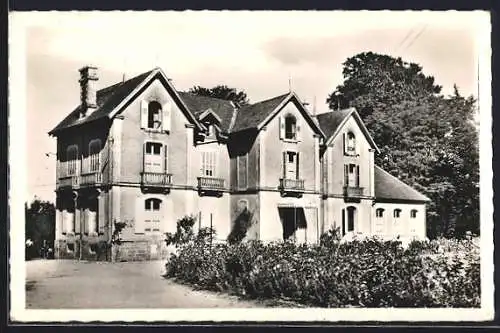 AK Rosoy-sur-Amance, Le Château entouré de verdure