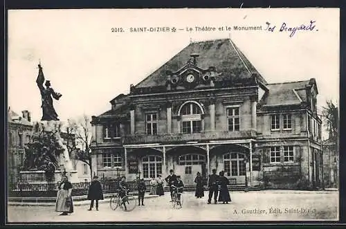 AK Saint-Dizier, Le Théâtre et le Monument
