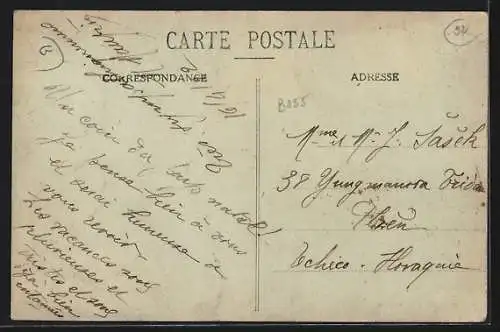 AK Laferté-sur-Amance, Un coin de la Place