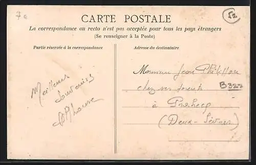 AK Hortes, Rue de Langres avec villageois et clocher en arrière-plan