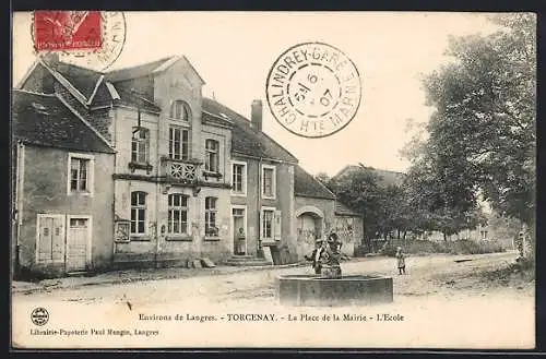 AK Torcenay, La Place de la Mairie, L`École