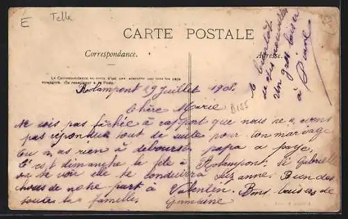 AK Rolampont, Route de Langres avec passants et maisons du village