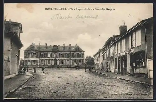 AK Montier-en-Der, Place Auguste-Lebon, École des Garcons