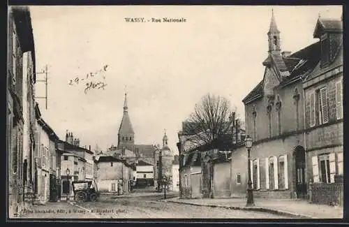 AK Wassy, Rue Nationale avec vue sur l`église et bâtiments historiques