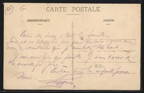 AK Montier-en-Der, Place St-Remy avec charrettes et villageois