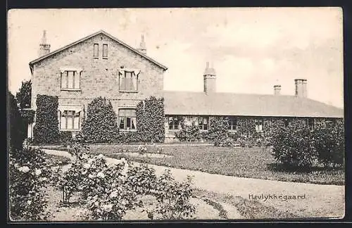 AK Havlykkegaard, grosses Haus mit Garten