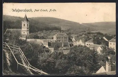 AK Walpersbach /Erlach, Strassenpartie mit Kirche