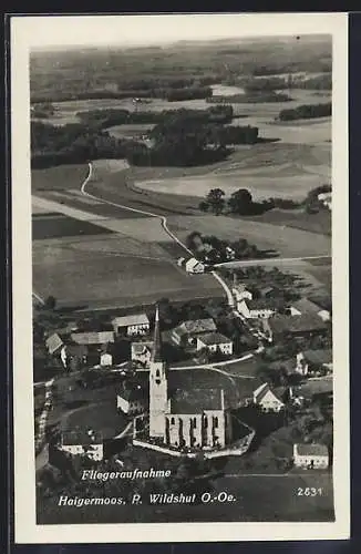 AK Haigermoos, Teilansicht mit Kirche, Fliegeraufnahme