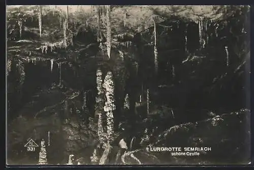 AK Semriach, Lurgrotte, schöne Grotte mit Stalagmiten und Stalagtiten