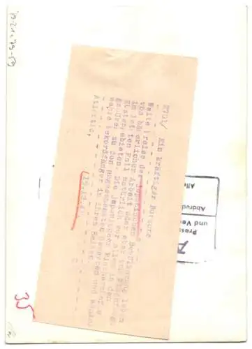Fotografie Japan / Nippon, Fischer präsentiert stolz seinen Fang 1941