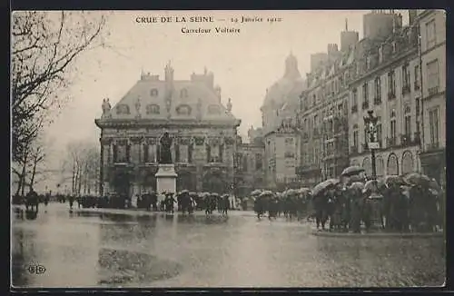 AK Paris, Crue de la Seine Janvier 1910, Carrefour Voltaire