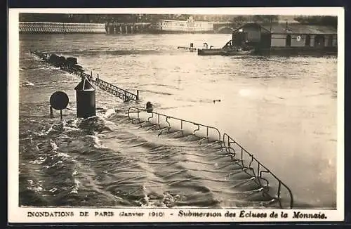 AK Paris, Crue de la Seine Janvier 1910, Submersion des Ecluses de la Monnaie