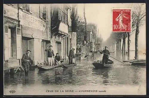 AK Courbevoie, Crue de la Seine, Boote in einer vom Hochwasser überfluteten Strasse