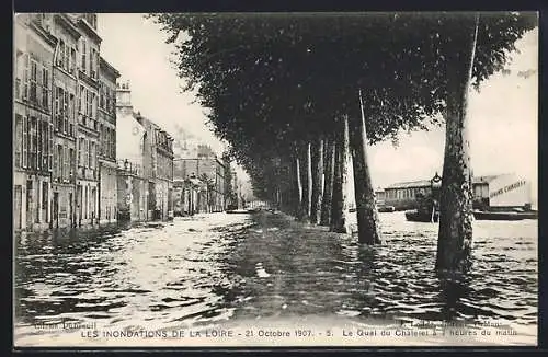 AK Chatelet, Inondations Octobre 1907, Le Quai