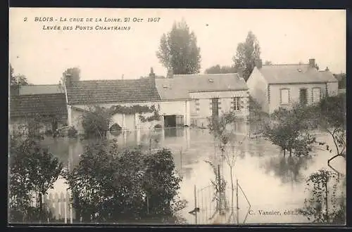 AK Blois, La Rue de la Loire