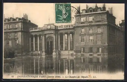 AK Paris, inondations de janvier 1910, la cour d`honneur de la chambre des députés