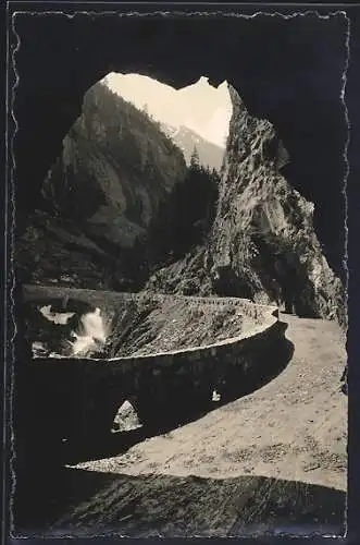 AK Kandersteg, Gasternstrasse, Brücke und Tunnel