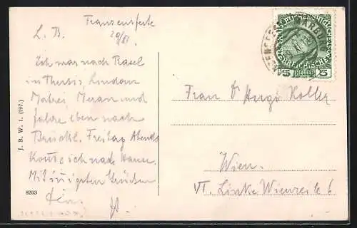 AK Sterzing, Strassenpartie mit Denkmal und Glockenturm