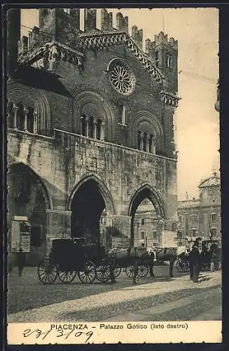 AK Piacenza, Palazzo Gotico-lato destro